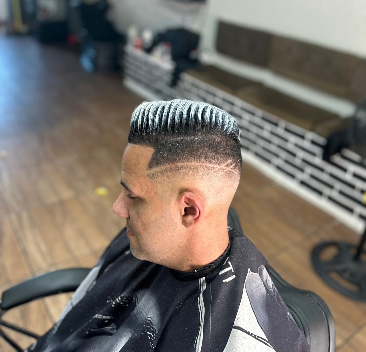 Corte blindado com alisante